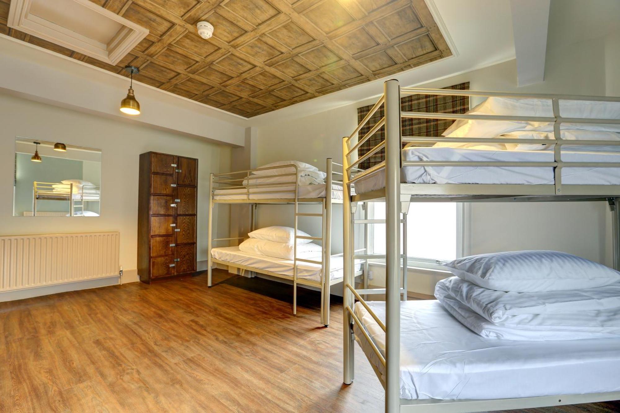 Bed 6-Bed Female Dormitory Room,994310572:JPEG